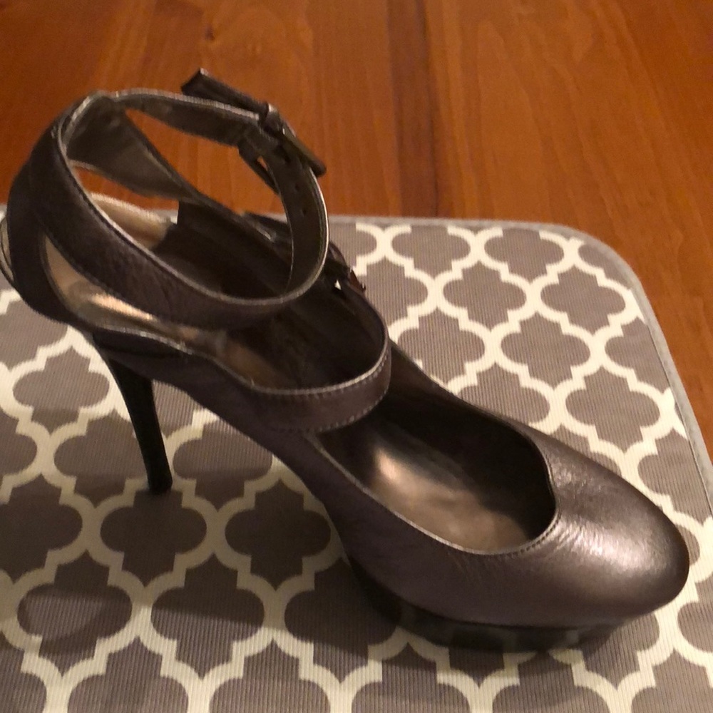 GUESS SHOES - Picture 2 of 5